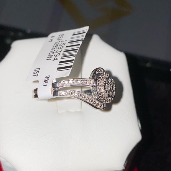 Real diamond engagement promise ring biggest sale of the year! Best gift not CZ - Picture 4 of 4